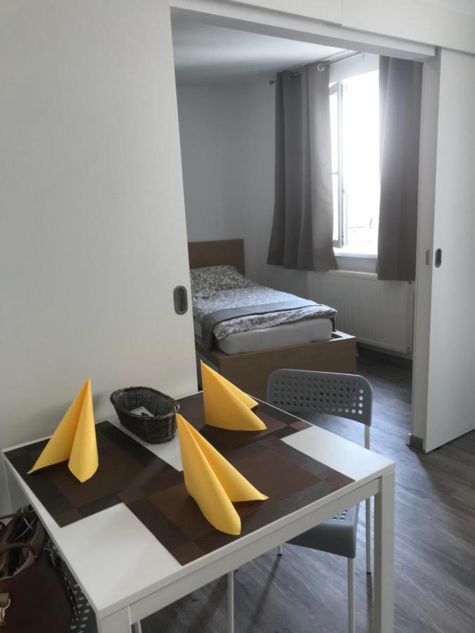Lg Nicely Apartment Korneuburg Exterior foto