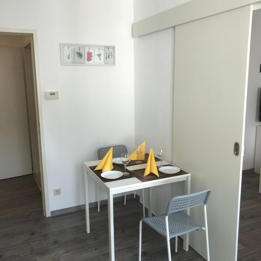 Lg Nicely Apartment Korneuburg Exterior foto