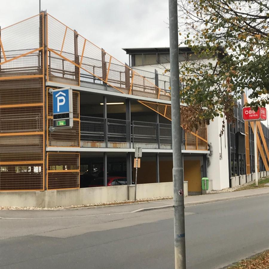 Lg Nicely Apartment Korneuburg Exterior foto
